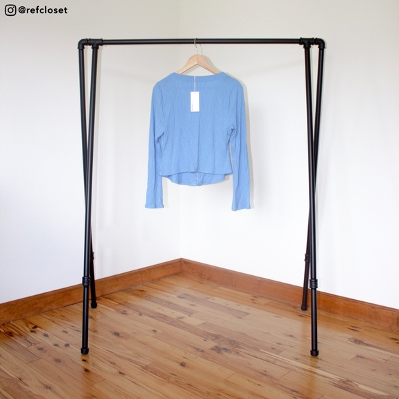 Reformation Gellar Top (Parisian Blue) - Picture 3 of 4